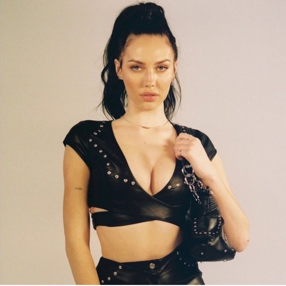 I am gia Geneva top - Picture 1 of 4